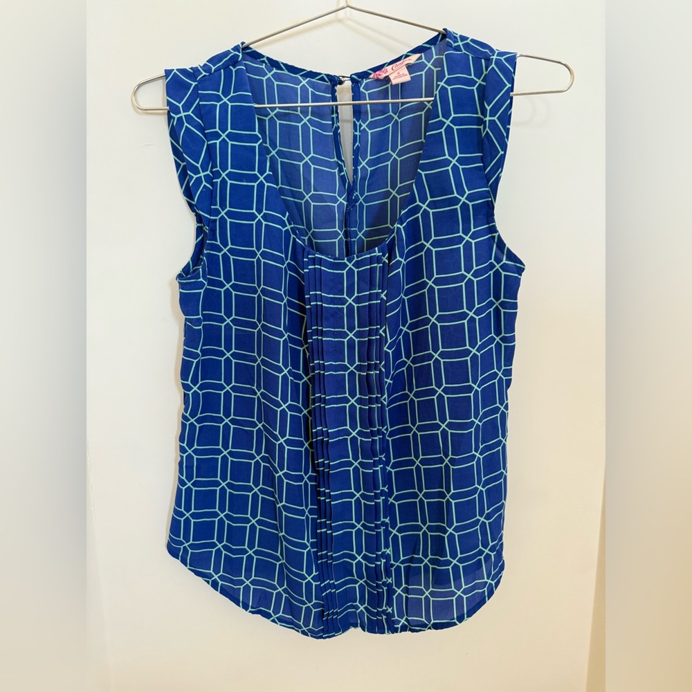 Candie’s Blue Geometric Sleeveless Blouse | Size Small